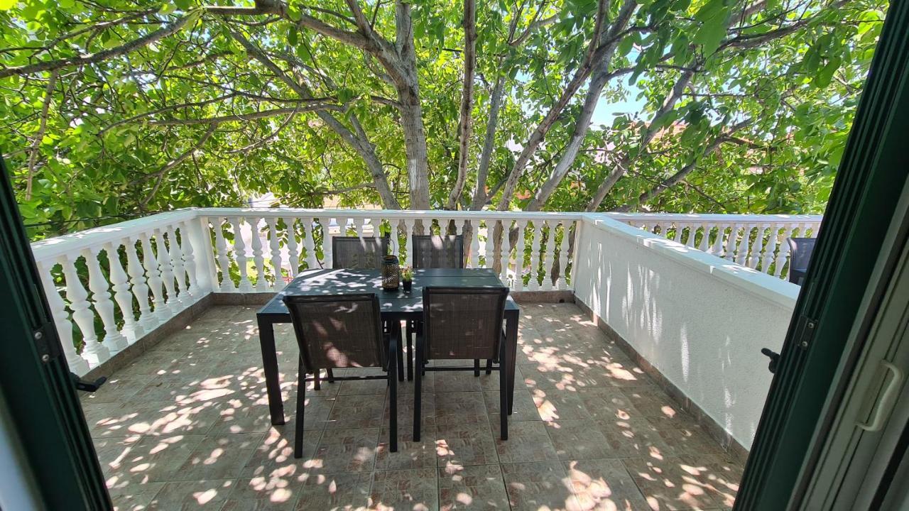 Ocean View Apartments Bilice Ngoại thất bức ảnh